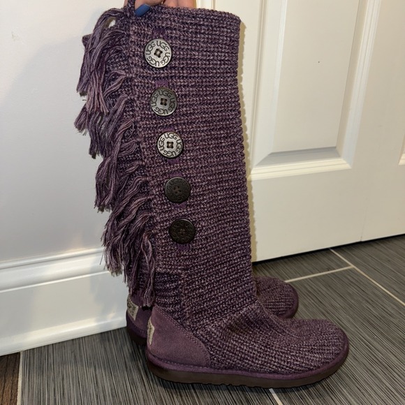 UGG Ausralia Purple Cardy Fringe Knit Tall 5 Button Sz 9 Boot Calf EUC - Picture 1 of 6